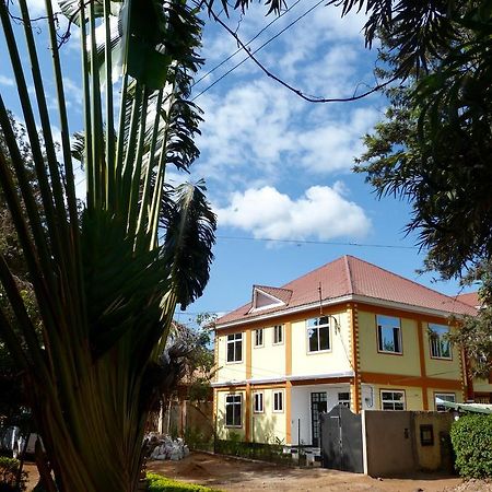 Rafiki Backpackers & Guesthouse Moshi Exterior photo