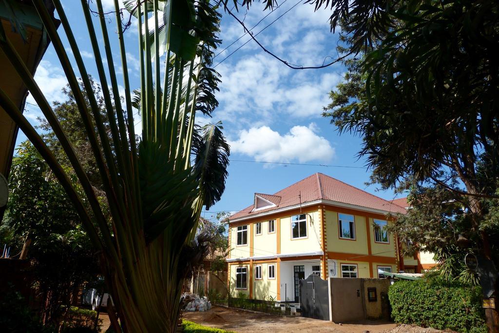 Rafiki Backpackers & Guesthouse Moshi Exterior photo