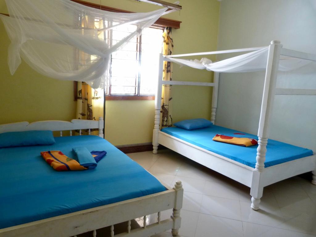 Rafiki Backpackers & Guesthouse Moshi Room photo