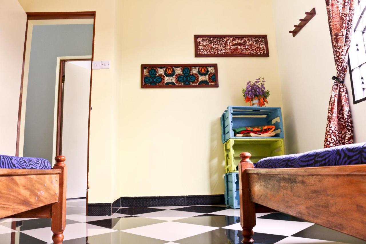 Rafiki Backpackers & Guesthouse Moshi Exterior photo